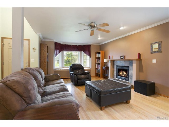 726 NW Ashford Loop