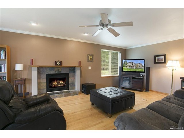 726 NW Ashford Loop