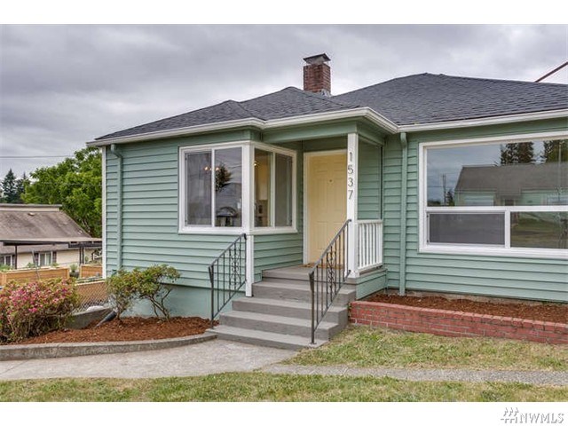 For Sale: 1537 N Cambrian Ave Bremerton, WA 98312