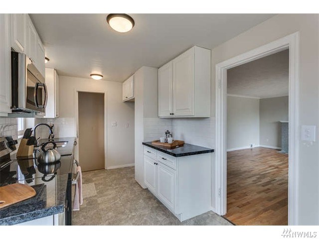 For Sale: 1537 N Cambrian Ave Bremerton, WA 98312