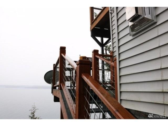5180 NE Eagle Harbor Dr