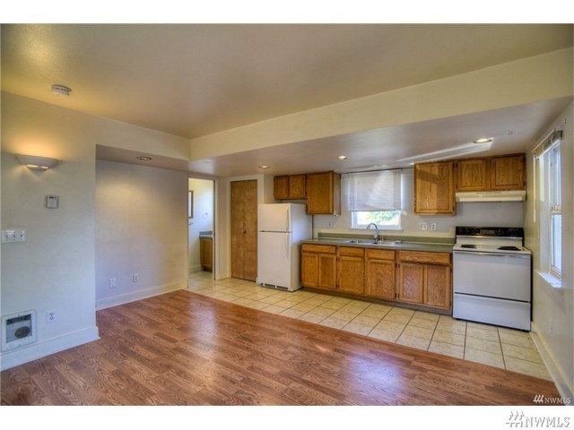 10245 17th Ave SW