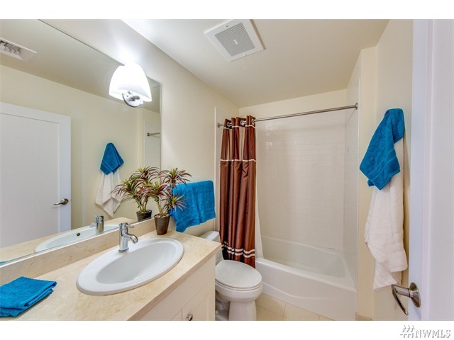 For Sale: 320 Washington Ave #409 Bremerton, WA 98337