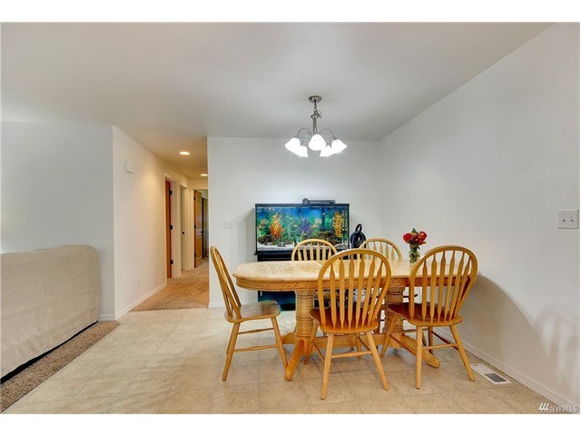 9116 202nd E St Ct