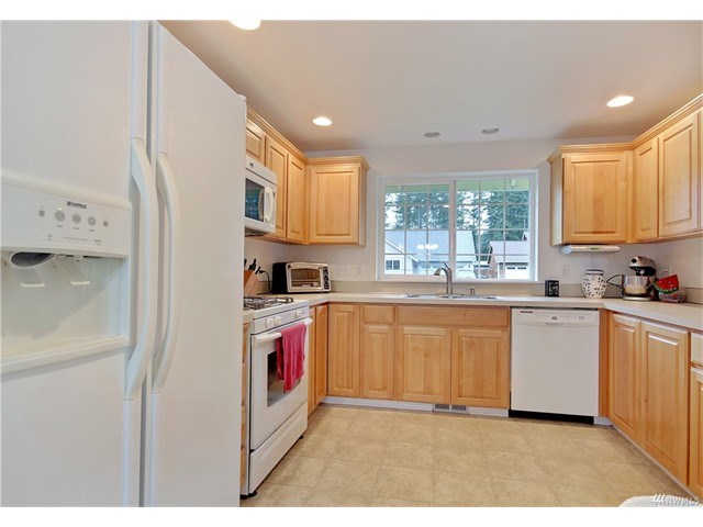 9116 202nd E St Ct