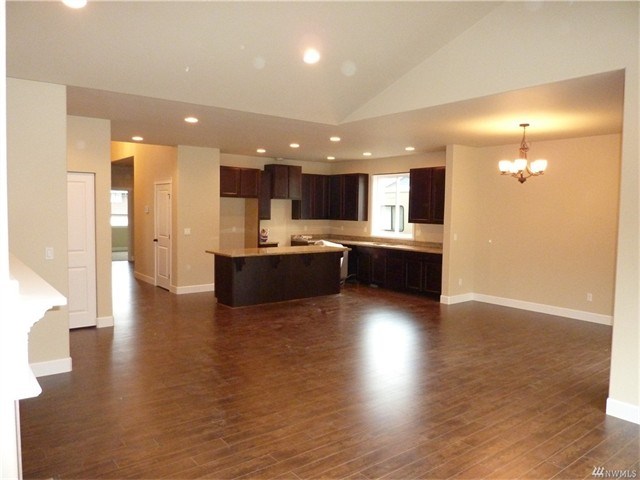 9226 198th E St Ct