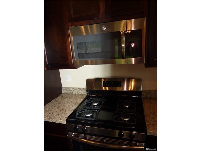 9226 198th E St Ct