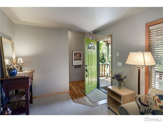 For Sale: 8800 NE Fir St Indianola, WA 98342