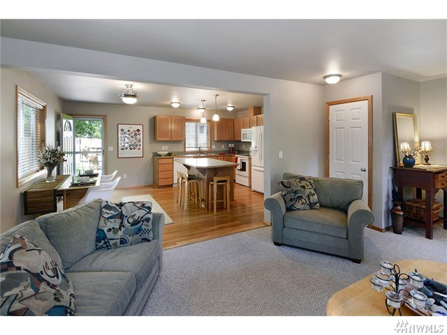For Sale: 8800 NE Fir St Indianola, WA 98342