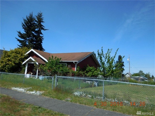 For Sale: 519 W 10th St Port Angeles, WA 98362