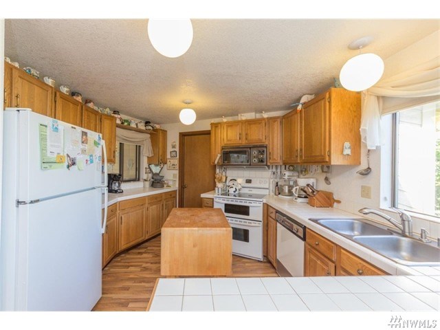 For Sale: 50 Navigator Ln Port Ludlow, WA 98365