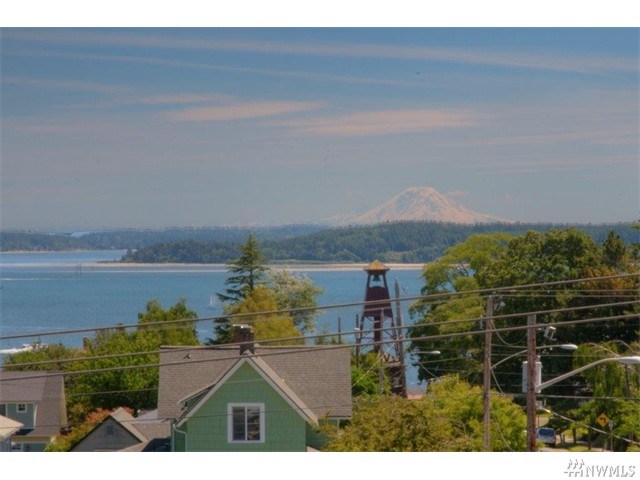 For Sale: 940 Lawrence St #404 Port Townsend, WA 98368