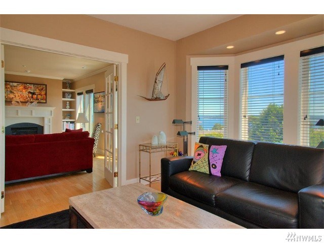 For Sale: 940 Lawrence St #404 Port Townsend, WA 98368