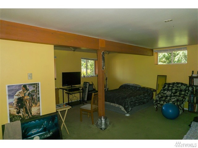 23 Vancouver Dr Port Townsend, WA 98368
