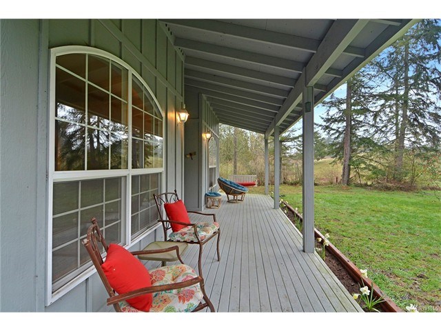 18068 9th Ave NE