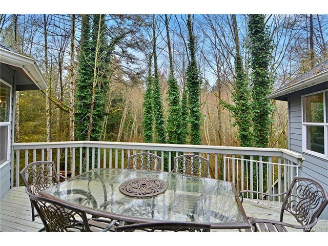 18068 9th Ave NE