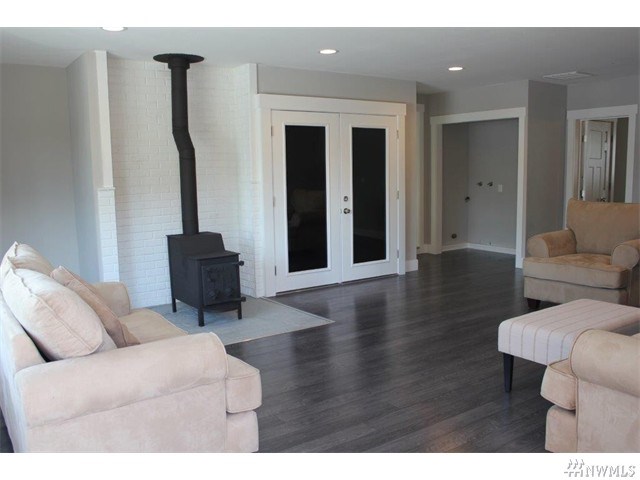 For Sale: 2006 8th Ave SE Puyallup, WA 98372
