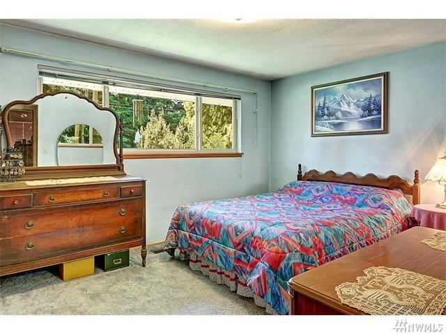 For Sale: 10719 8th St E Puyallup, WA 98372