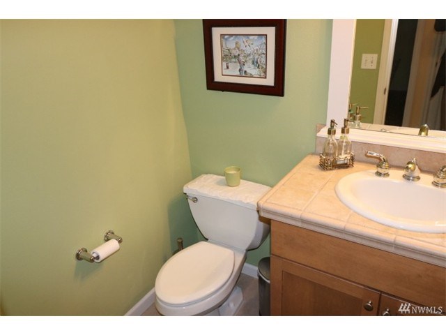 728 Williams St NW #2