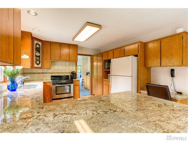 For Sale: 2731 34th St SE Puyallup, WA 98374