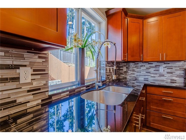 For Sale: 12103 128th St Ct E Puyallup, WA 98374