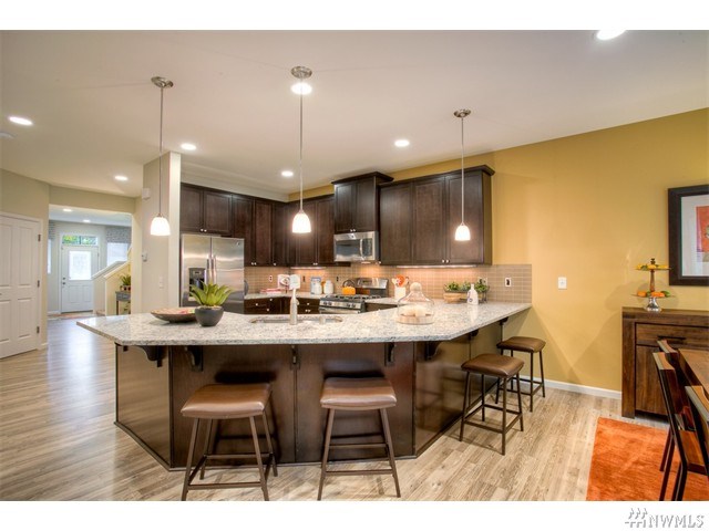 For Sale: 16620 E 81st Ave #68 Puyallup, WA 98375