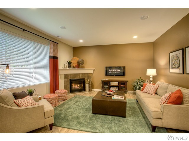 For Sale: 16620 E 81st Ave #68 Puyallup, WA 98375