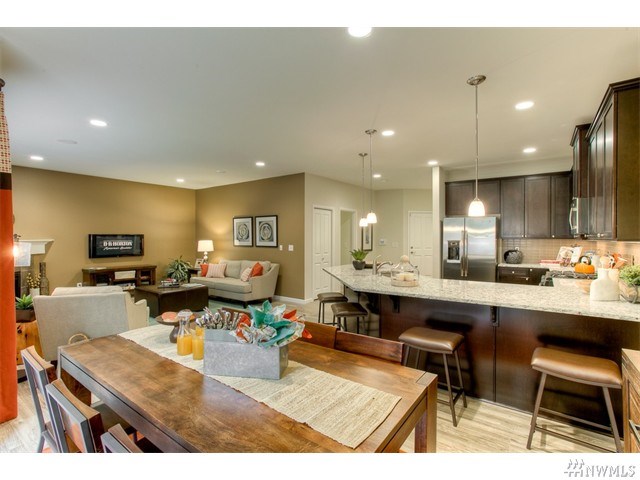 For Sale: 16620 E 81st Ave #68 Puyallup, WA 98375