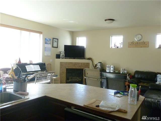 For Sale: 19020 97th Av Ct E Puyallup, WA 98375