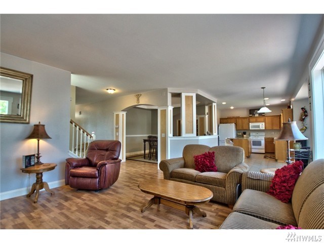 For Sale: 15419 67th Av Ct E Puyallup, WA 98375