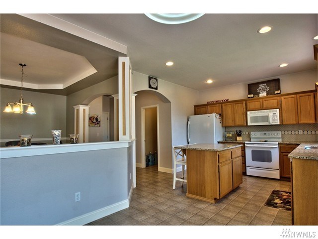 For Sale: 15419 67th Av Ct E Puyallup, WA 98375