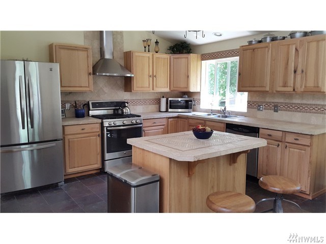 For Sale: 82 Tanager Ln Sequim, WA 98382