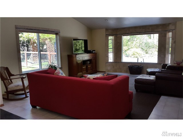 For Sale: 82 Tanager Ln Sequim, WA 98382