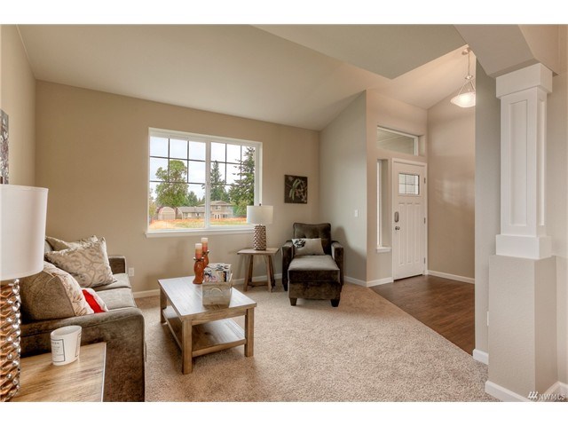 17018 17th Ave E
