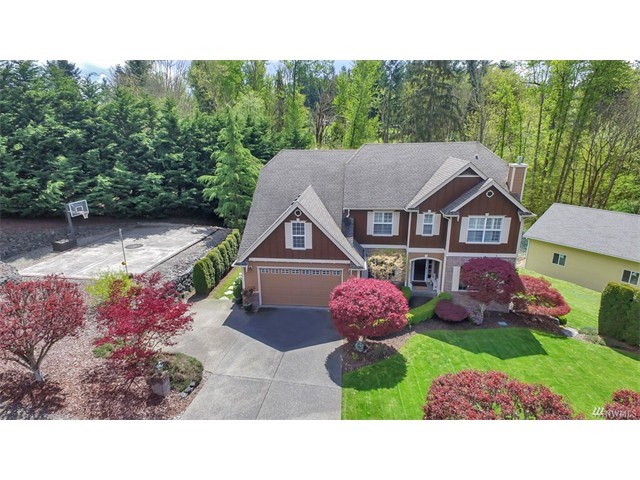 17513 Driftwood Dr E