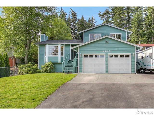 For Sale: 4907 N Island Dr E Bonney Lake, WA 98391