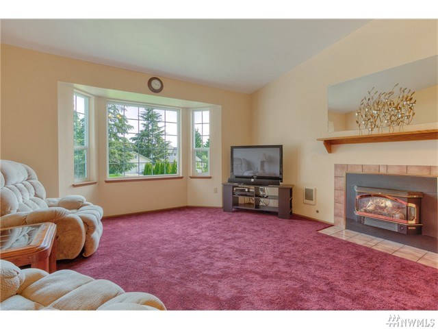 For Sale: 4907 N Island Dr E Bonney Lake, WA 98391