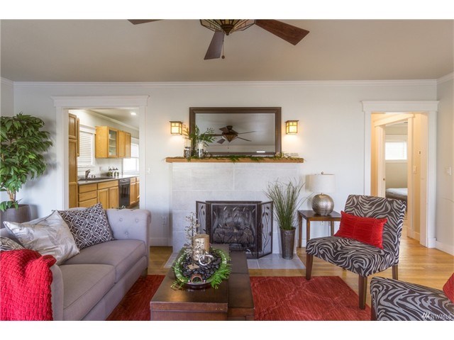 920 S Cushman Ave