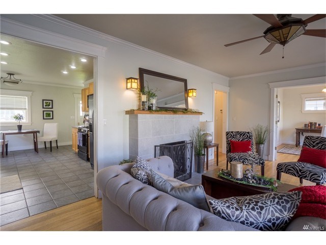 920 S Cushman Ave
