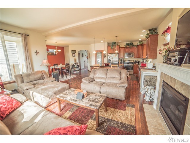 For Sale: 7006 E J St Tacoma, WA 98404