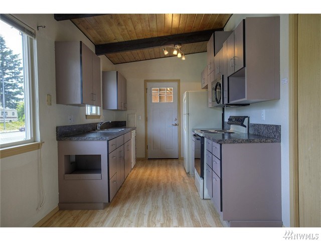 For Sale: 1452 S Cedar St Tacoma, WA 98405