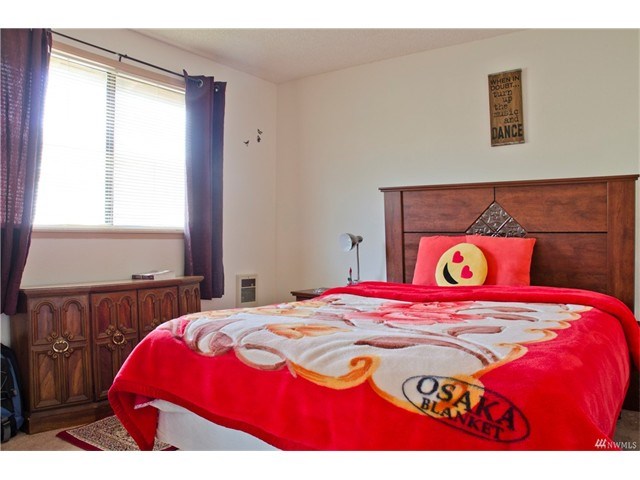 4961 Main St #510