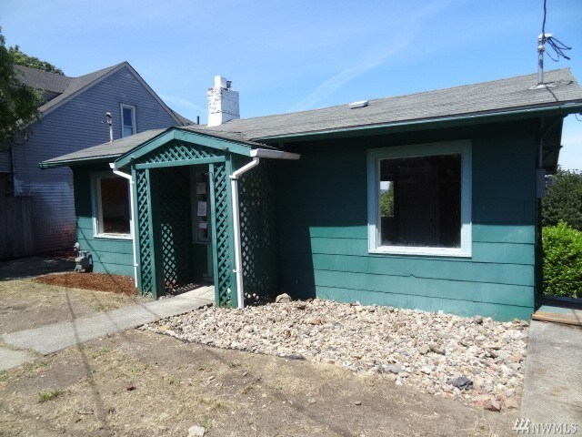 For Sale: 3319 N 31st St Tacoma, WA 98407