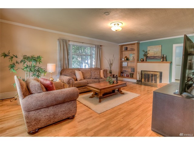312 S Ln