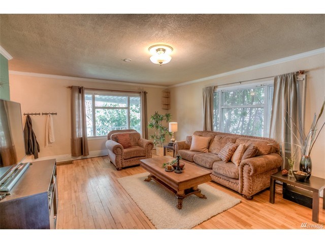 312 S Ln
