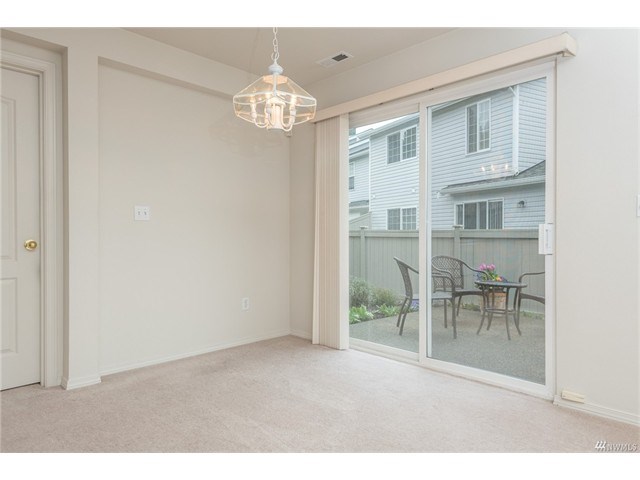 2525 57th Ave NE