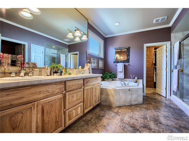 For Sale: 1806 Mariner Cir NE Tacoma, WA 98422