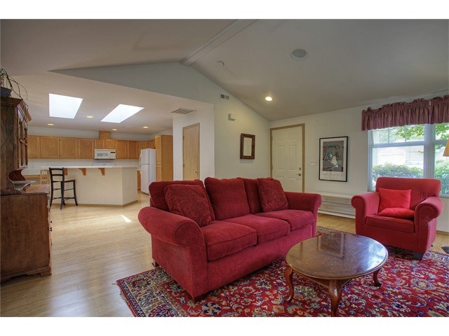 For Sale: 316 105th St E Tacoma, WA 98445