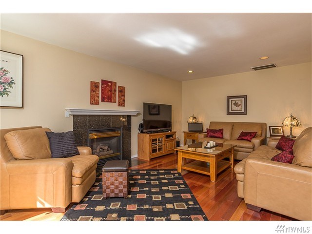 For Sale: 5806 80th Av Ct W University Place, WA 98467