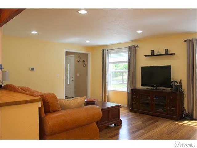 For Sale: 3201 Amhurst St SE Olympia, WA 98501